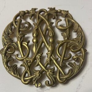 Elegant Gold Trivet colonial Williamsburg